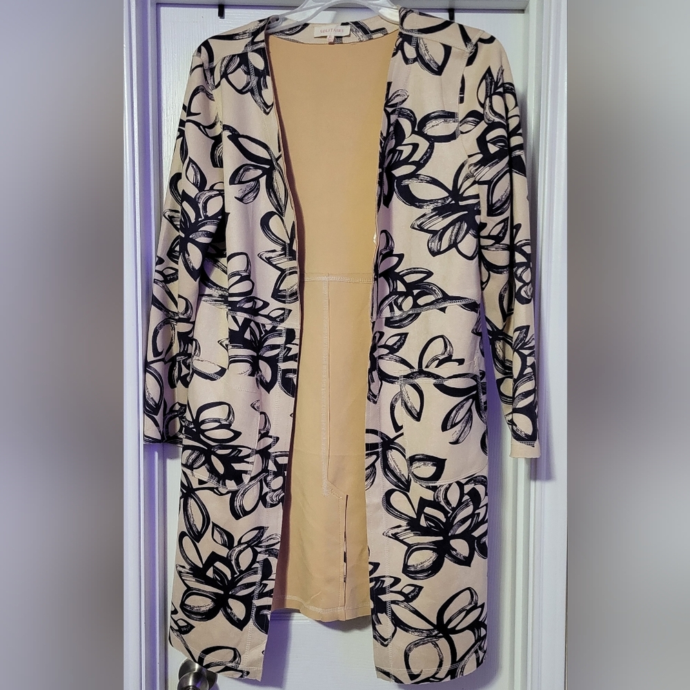 Solitaire - Vegan Suede Floral Open Front Jacket - EUC